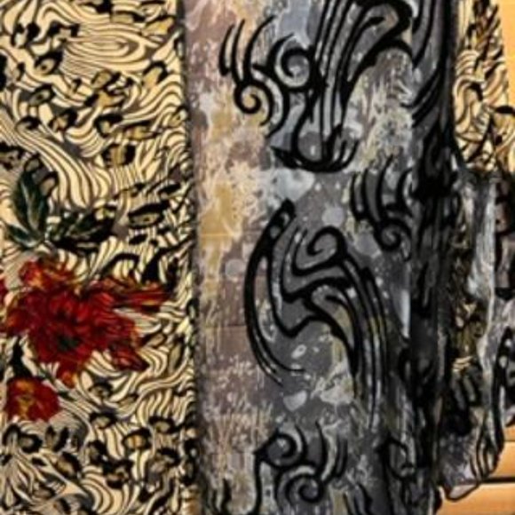 Vintage-inspired and Contemporary Boho Kimono Style Wrap - Picture 3 of 4